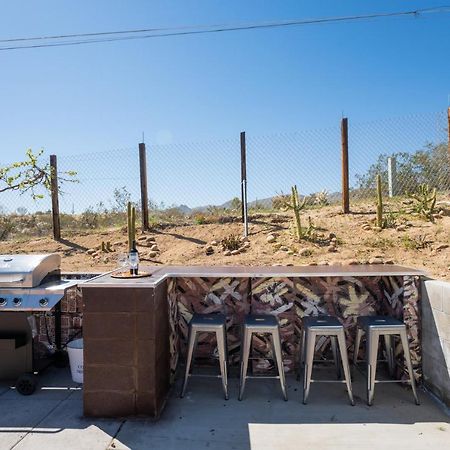 Hot Tub, Games, King Bed, Fire Pit, Bbq Grill, Minutes From National Park And Views Villa Joshua Tree Kültér fotó