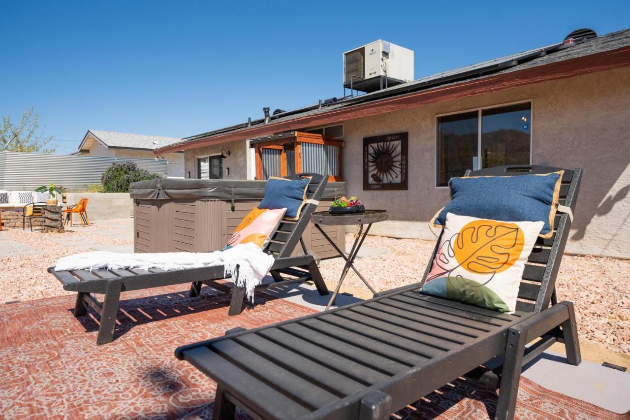 Hot Tub, Games, King Bed, Fire Pit, Bbq Grill, Minutes From National Park And Views Villa Joshua Tree Kültér fotó