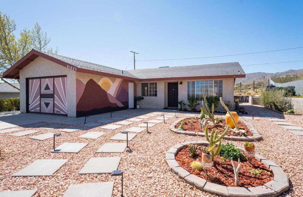 Hot Tub, Games, King Bed, Fire Pit, Bbq Grill, Minutes From National Park And Views Villa Joshua Tree Kültér fotó