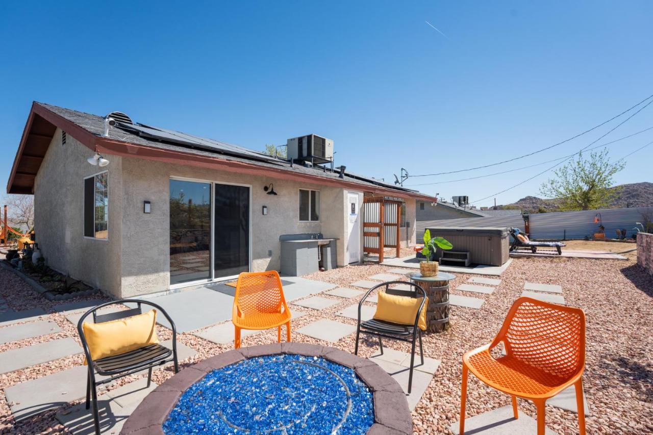 Hot Tub, Games, King Bed, Fire Pit, Bbq Grill, Minutes From National Park And Views Villa Joshua Tree Kültér fotó